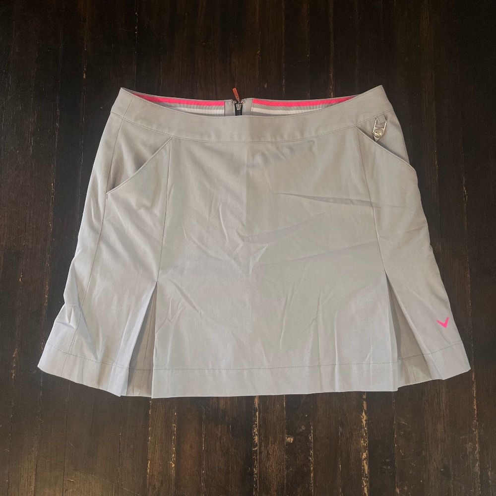 Callaway Golf Gray Mini Pleated Skort w/ Pop of Pink | 12